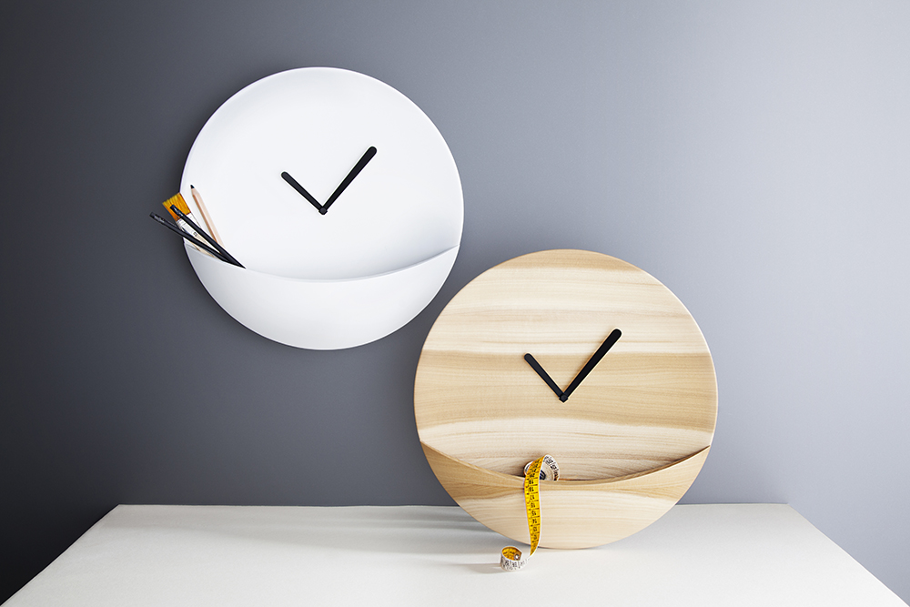 Kangaroo Clock By David Raffoul Doubles As A Storage Pouch 6sqft