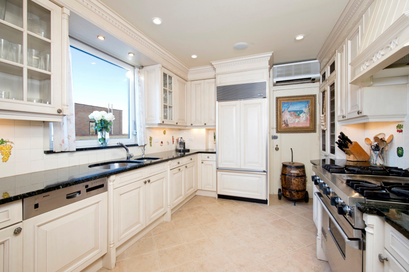 Make Beautiful Music in Ira Gershwin's Noted UWS Penthouse, Listed for 6M 6sqft