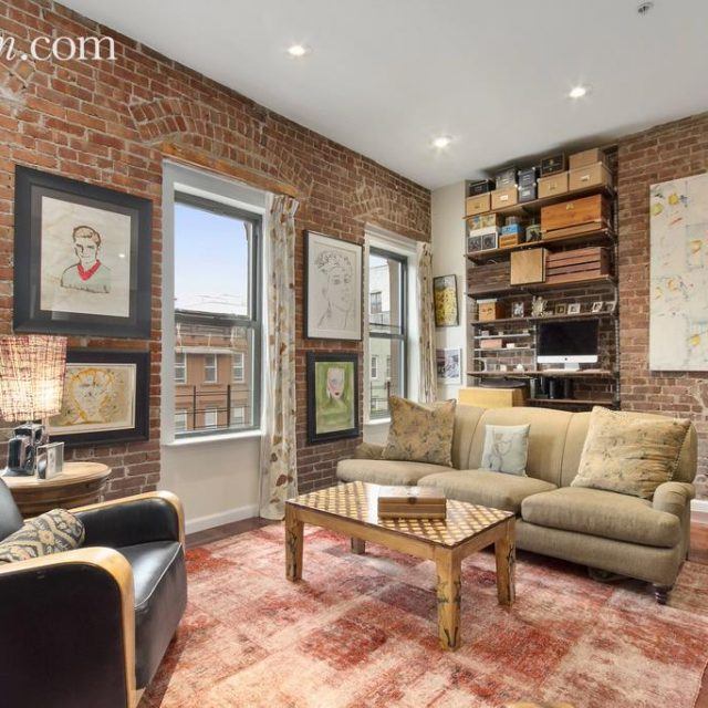 Scribble Drawing Room : Forget the crayon box scribble pen draws in million