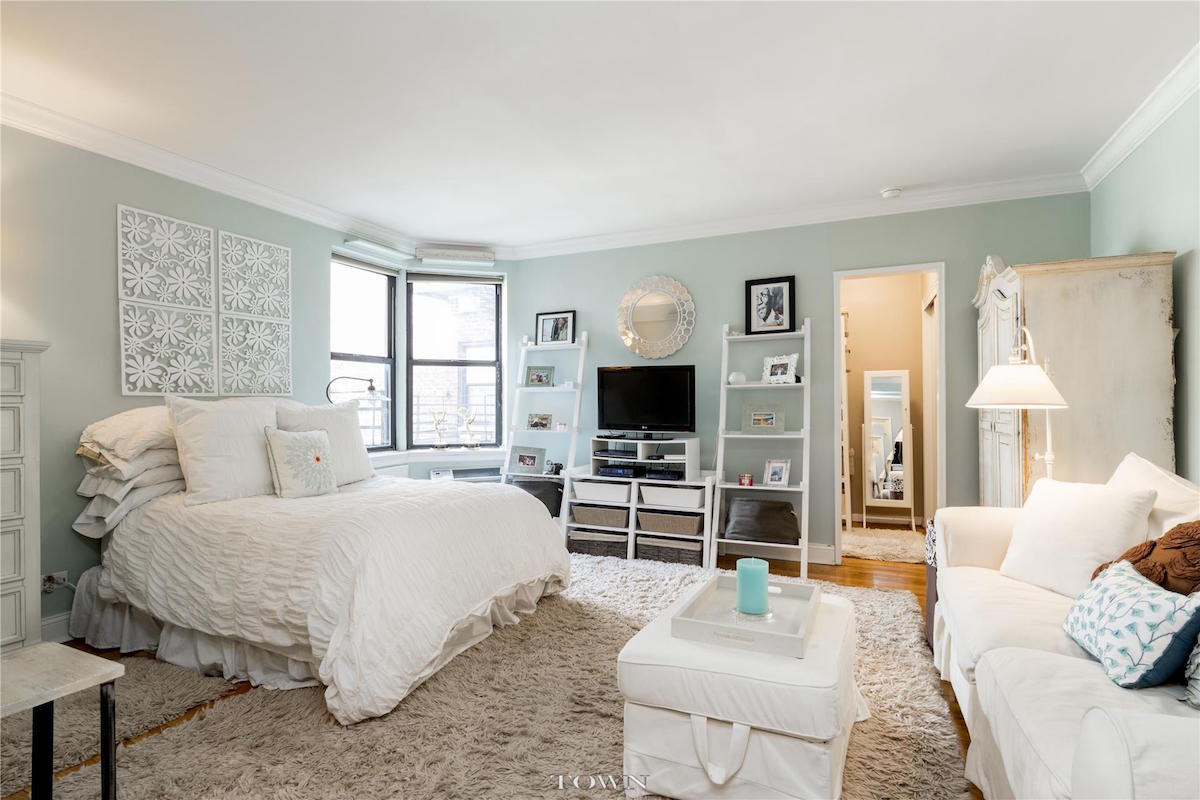 Studio Apartment Upper East Side for $337k, this petite upper east side studio is perfect for girls Studio Apartment Upper East Side for $337k, this petite upper east side studio is perfect for girls