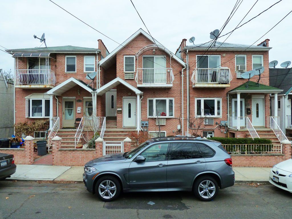 The Urban Lens 'All the Queens Houses' tells the story of NYC's most