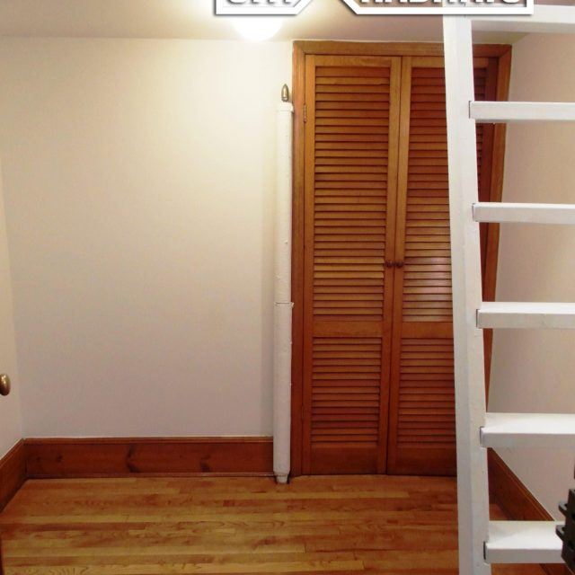 This 68squarefoot Upper West Side 'apartment' is 950/month 6sqft