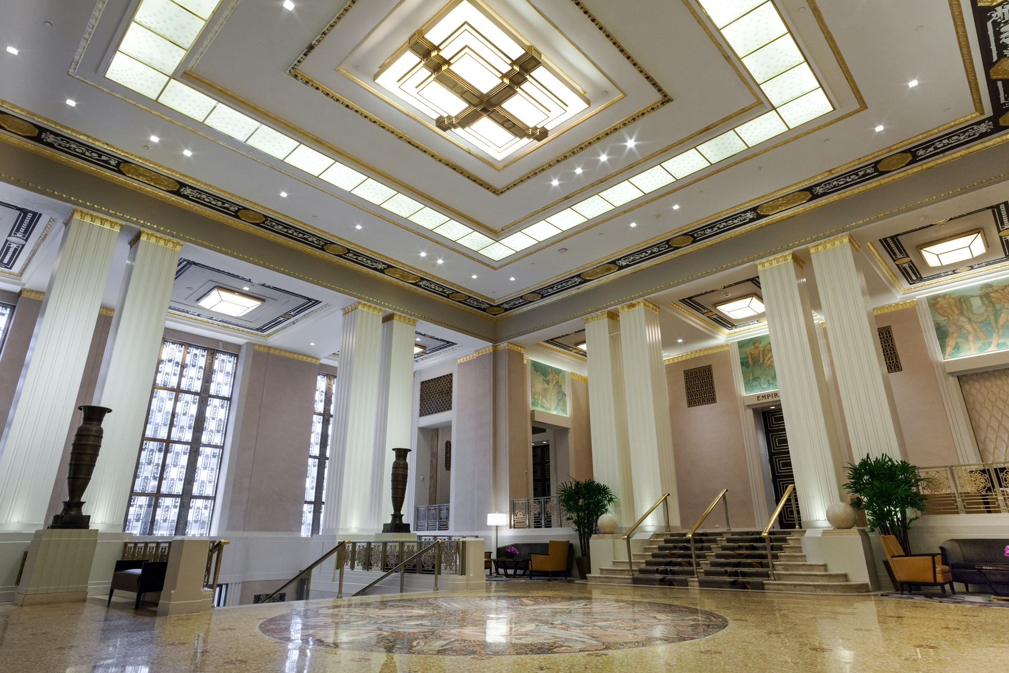 Photos Capture The Historic Glamour Of The Waldorf Astoria Before