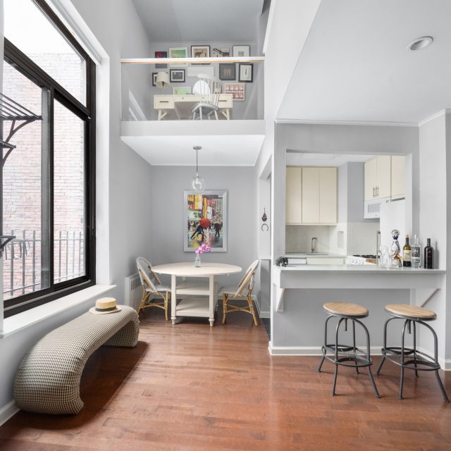 Modern Long Island City Loft in the Powerhouse Asks 1.2M 6sqft