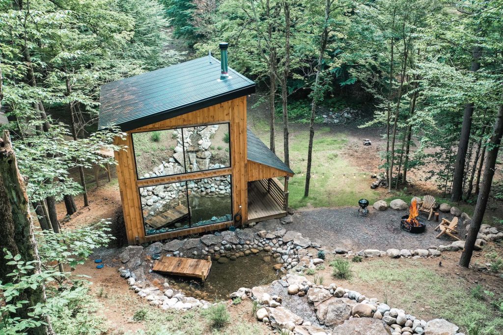 This Adirondacks treehouse was the year’s most popular Airbnb rental