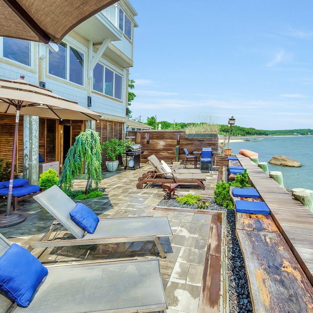 This 1760 farmhouse in upstate New York can be yours for 1.1M 6sqft