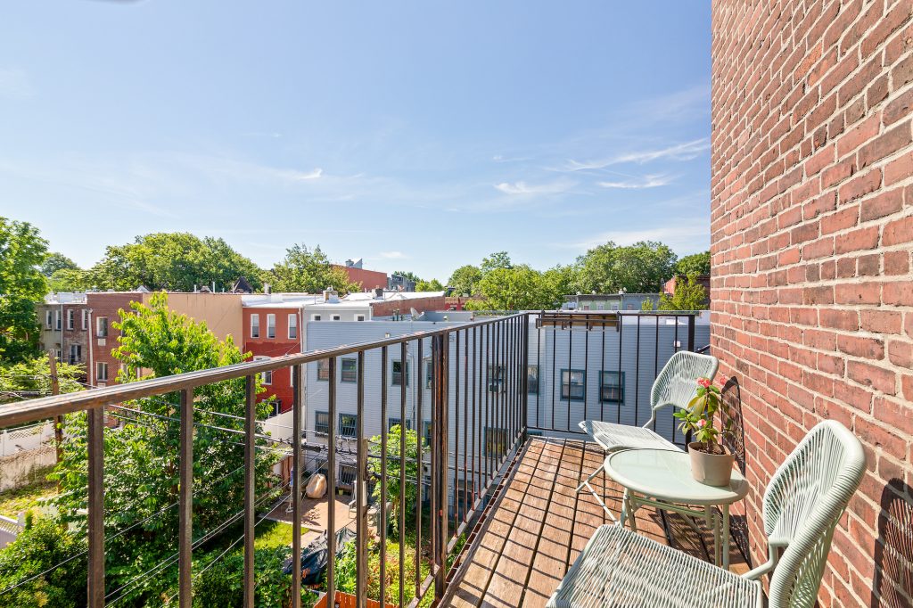 Lovely twobedroom condo in BedStuy is asking just 925K with no