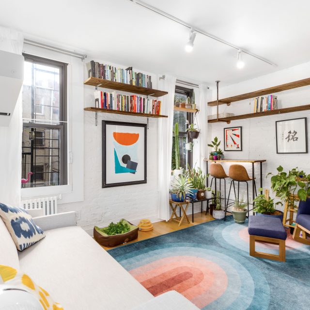 Plants and pops of color make this $369K Williamsburg one-bedroom a happy home