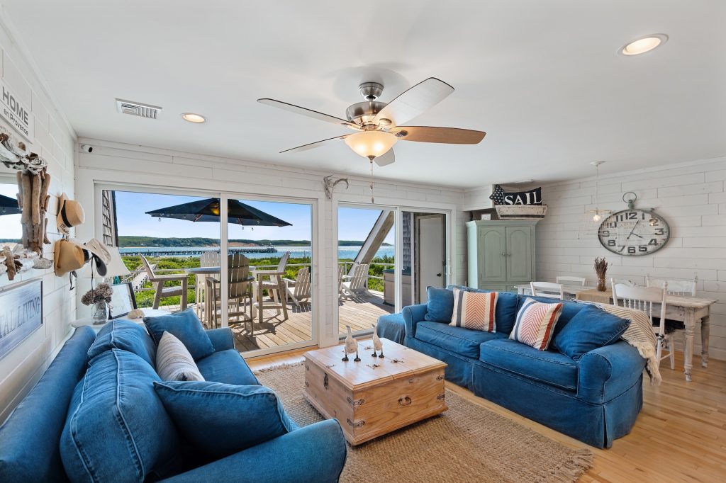 For 789K, a 650squarefoot condo overlooking Montauk Bay 6sqft