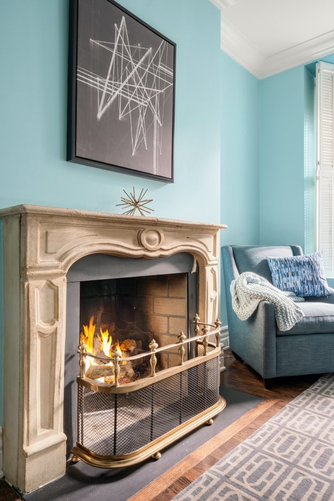 L'ancienne maison de ville de Midtown, lauréate d'un Grammy, Kenny