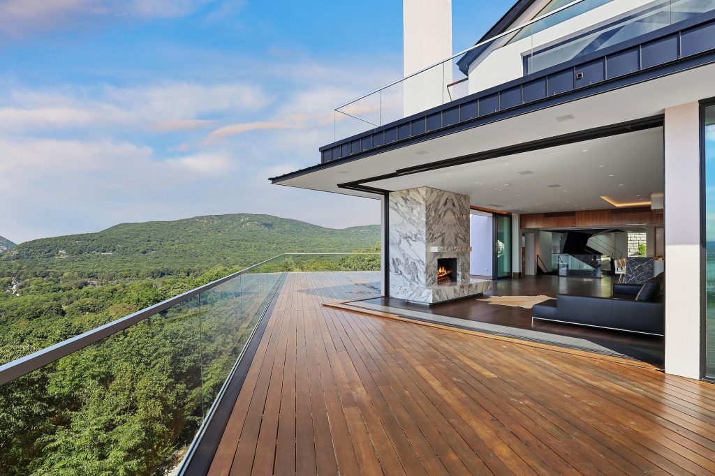 Enjoy Hudson River views from a cantilevered terrace above the tree line in this $6.3M upstate home - Vimarsana News
