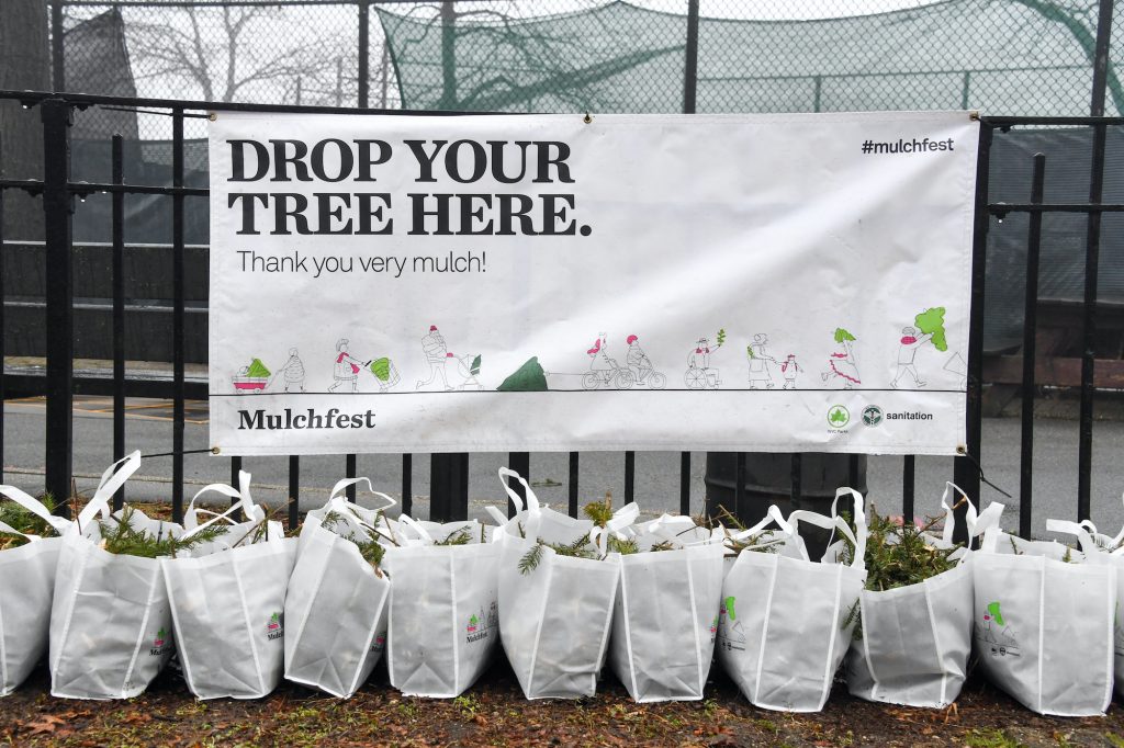 Recycle Christmas Lights In Nyc 2022 Mulchfest Is Back: Here's How To Recycle Your Christmas Tree In Nyc | 6Sqft