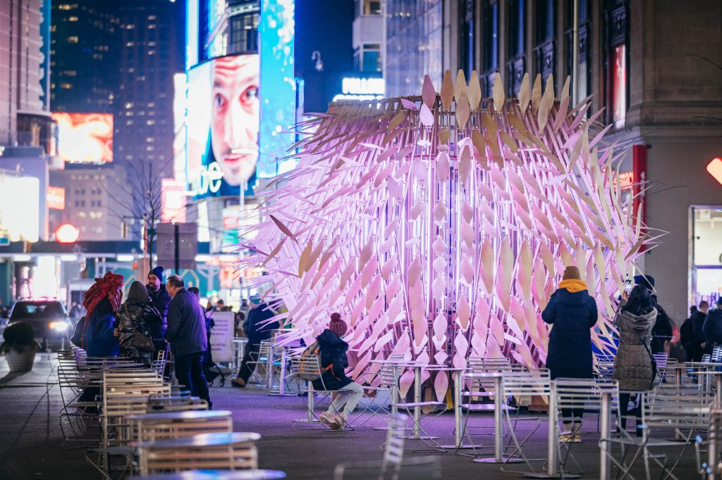 'Living' lantern installation offers a moment of zen in Midtown - Vimarsana News